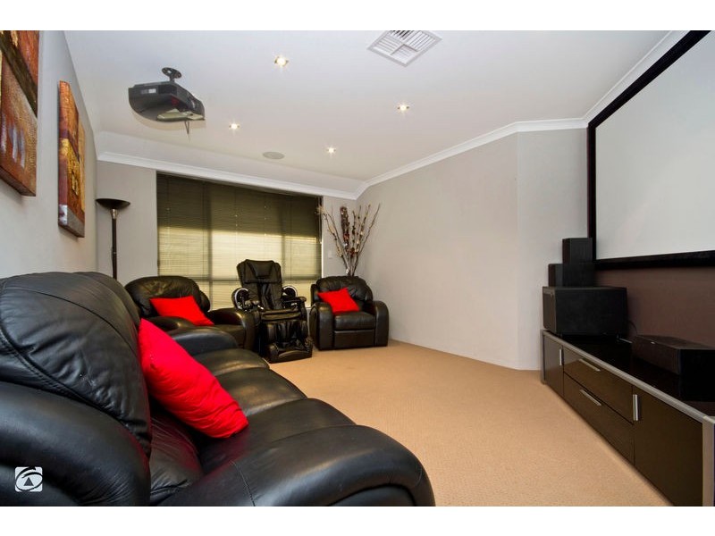 60 Birchley Road, Beeliar WA 6164