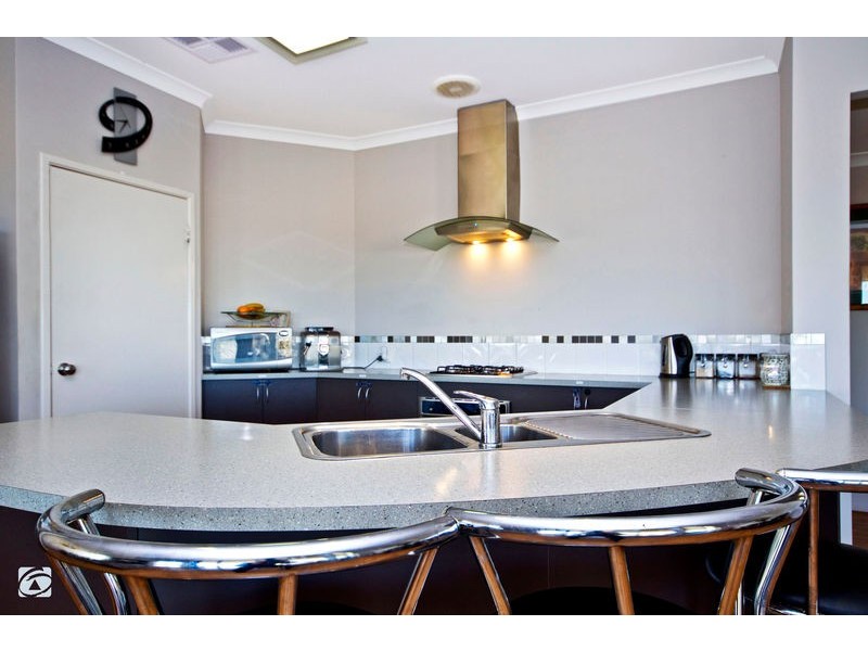 60 Birchley Road, Beeliar WA 6164