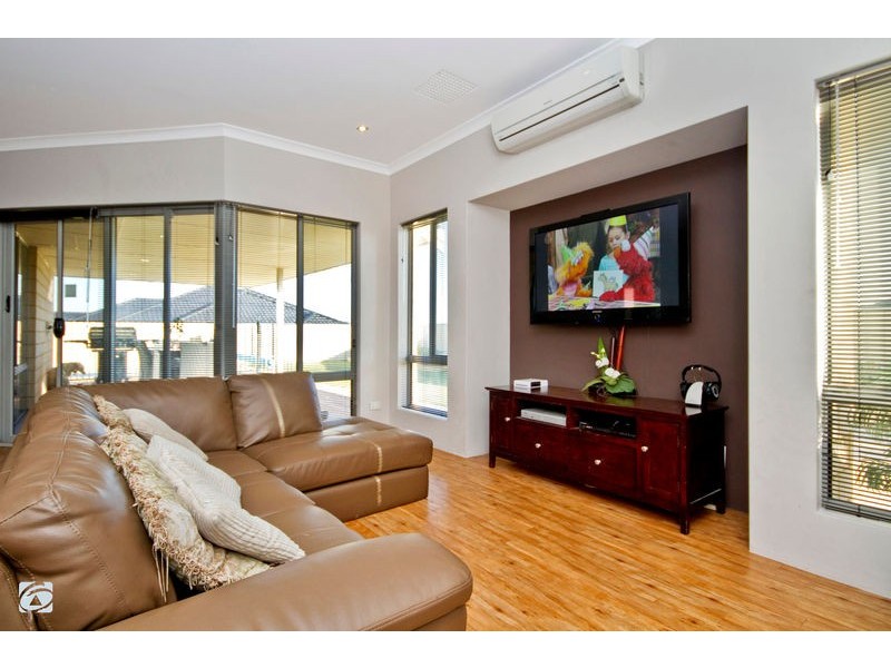 60 Birchley Road, Beeliar WA 6164