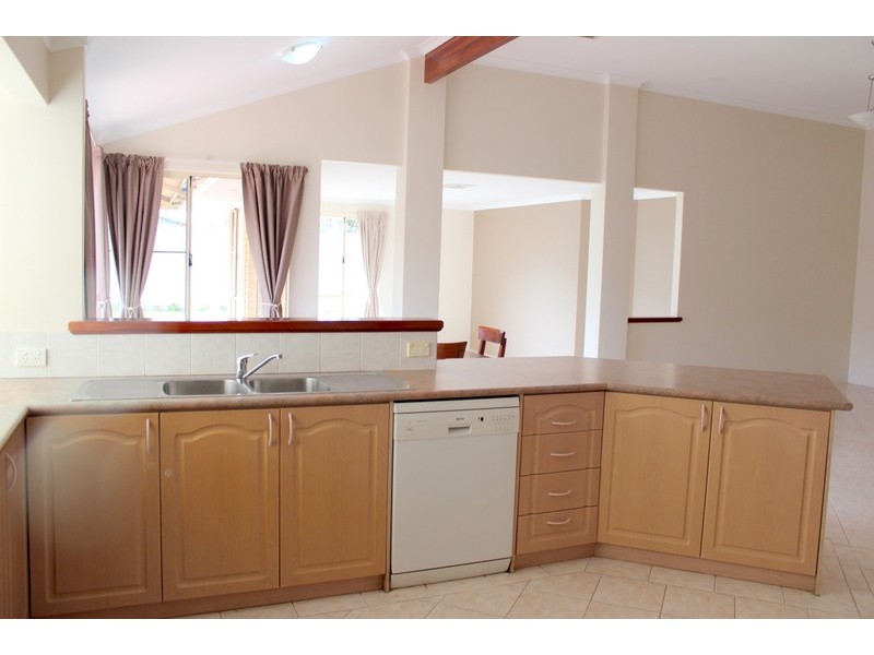31 Freshwater Drive, Atwell WA 6164