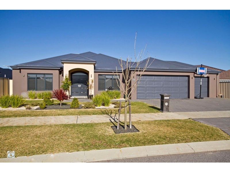 18 Giverny Garden, Aubin Grove WA 6164