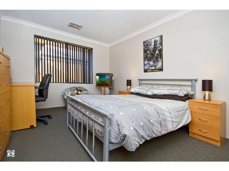18 Giverny Garden, Aubin Grove WA 6164