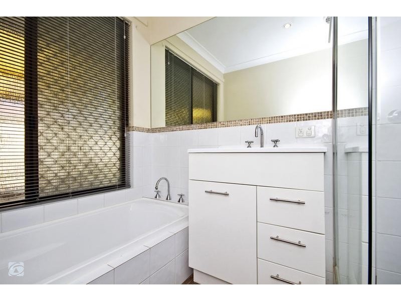 3 Briggs Street, South Lake WA 6164