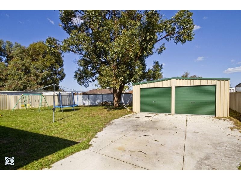 3 Briggs Street, South Lake WA 6164
