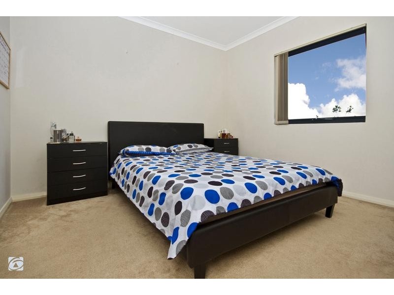 6/2 Stockton Bend, Cockburn Central WA 6164