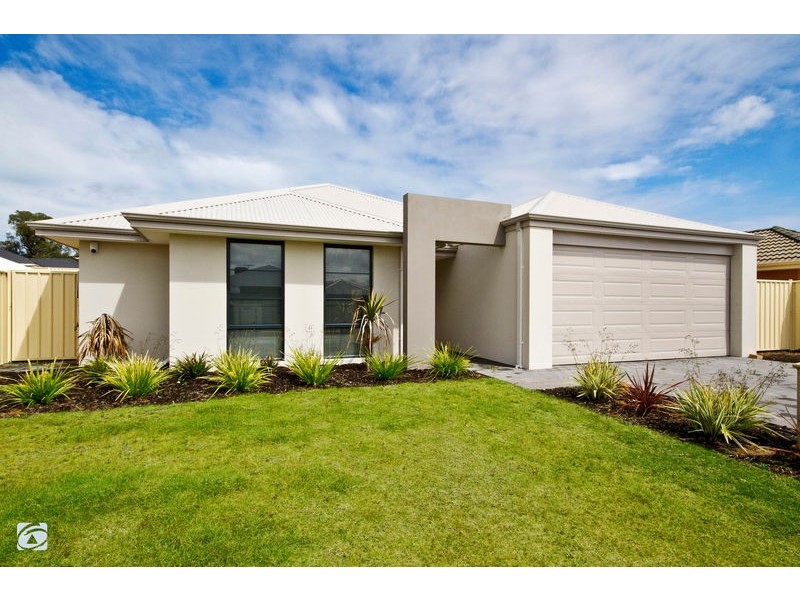 9 Willerin Loop, Success WA 6164