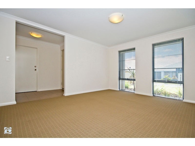 9 Willerin Loop, Success WA 6164