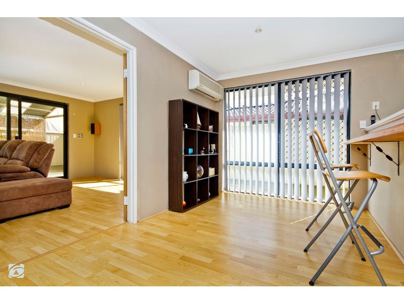 15 Dorrigo Way, South Lake WA 6164