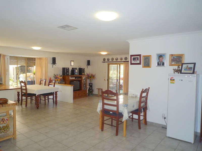 292 Yangebup Road, Yangebup WA 6164