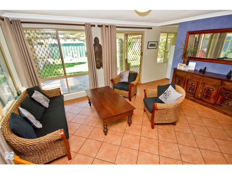 6 Little Lake Rise, South Lake WA 6164