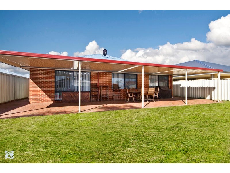 11 Tarwhine Close, South Lake WA 6164