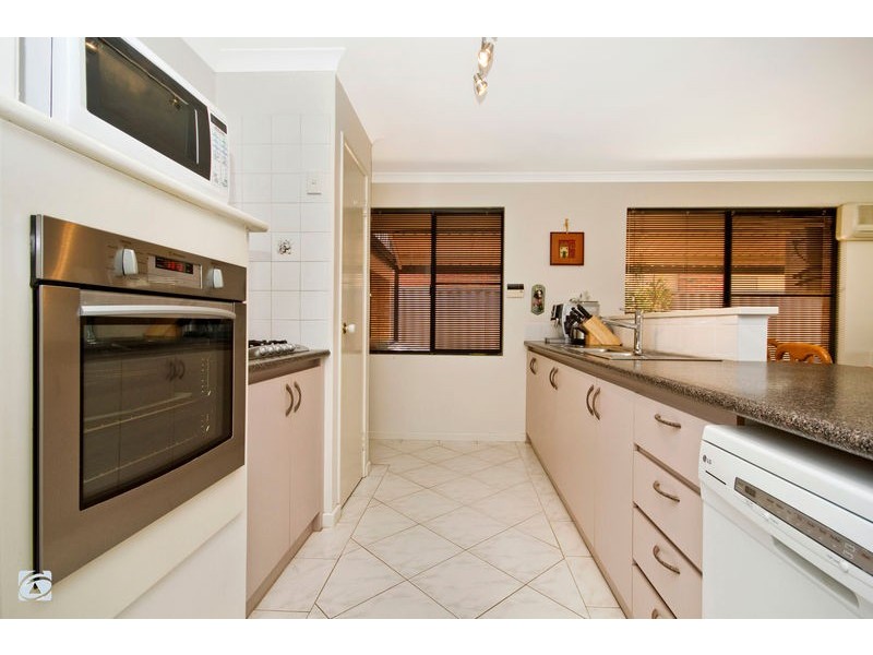 12 Peraldini Court, Beeliar WA 6164