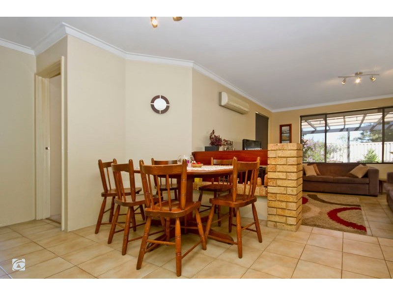 1 Nagambie Close, South Lake WA 6164