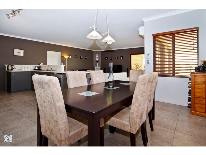 13 Friarbird Terrace, Beeliar WA 6164