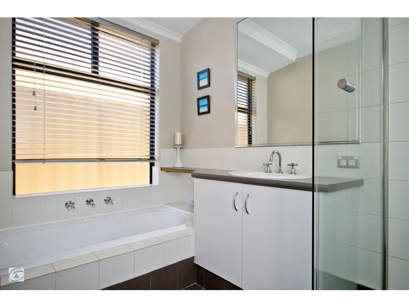 13 Friarbird Terrace, Beeliar WA 6164