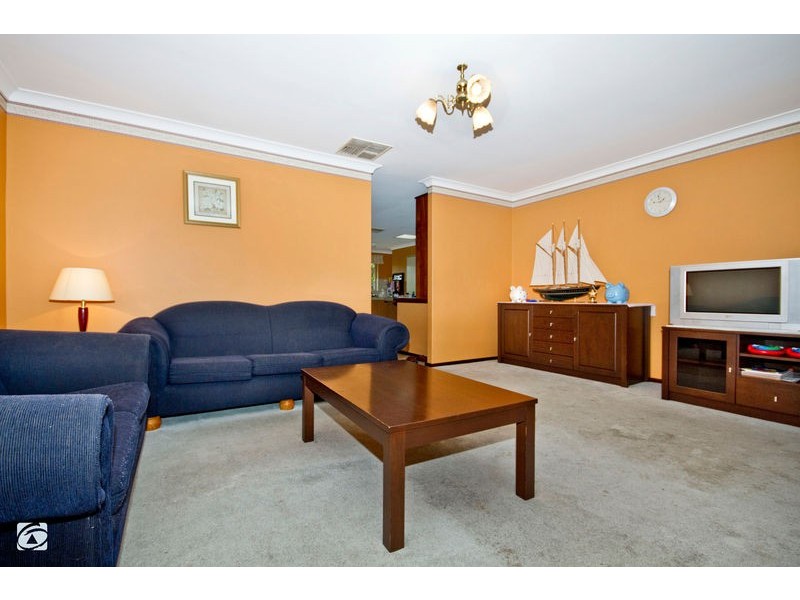 27 Candlebark Place, South Lake WA 6164