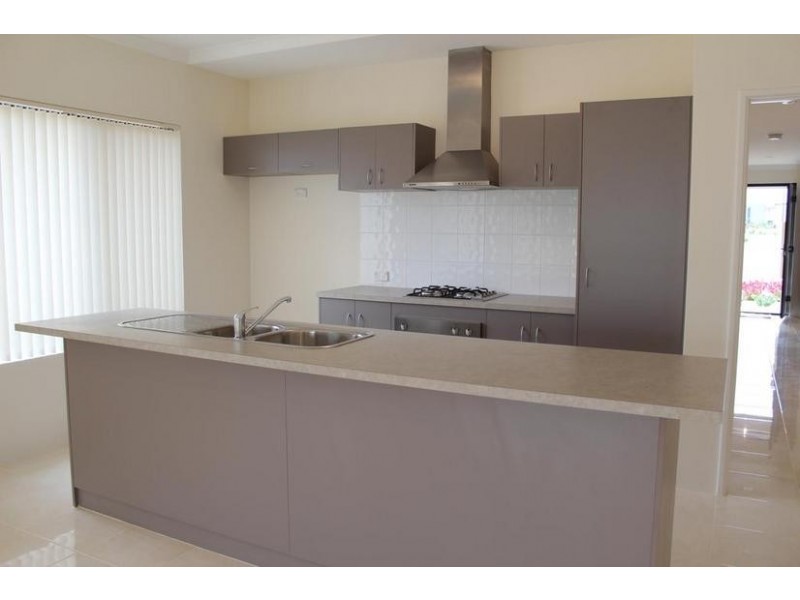 6A Spruce Terrace, Aubin Grove WA 6164