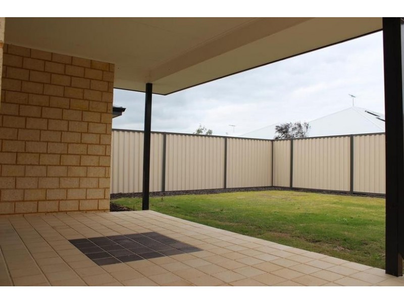6A Spruce Terrace, Aubin Grove WA 6164