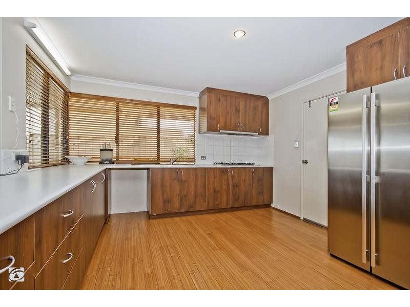 41 Carnegie Parade, Success WA 6164