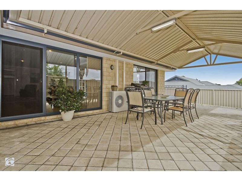41 Carnegie Parade, Success WA 6164