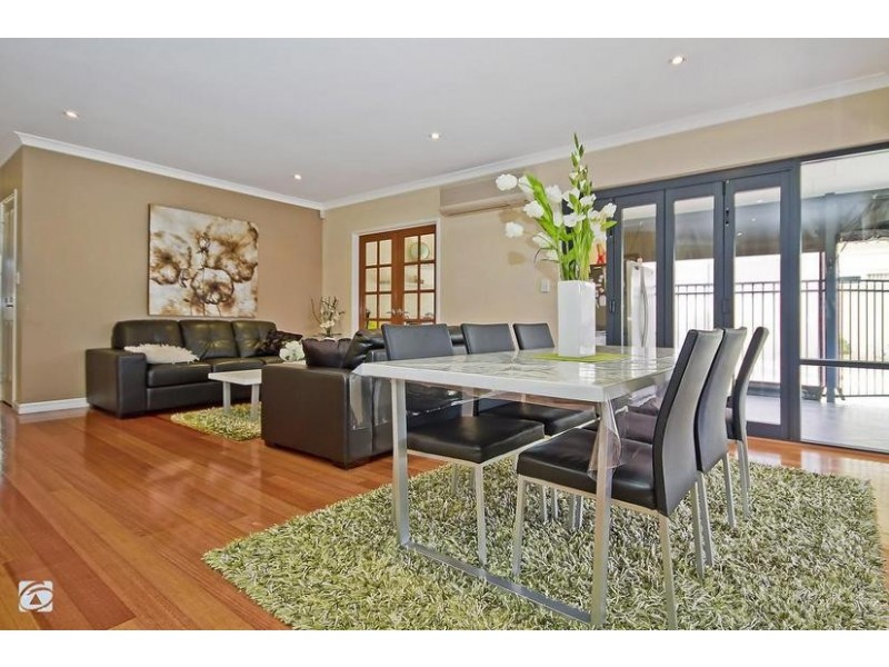 62 Carnegie Parade, Success WA 6164