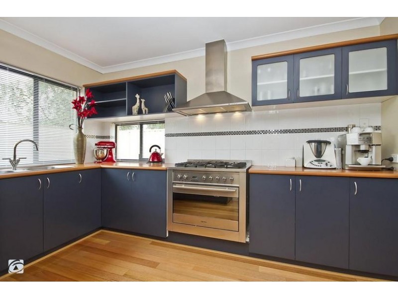 62 Carnegie Parade, Success WA 6164