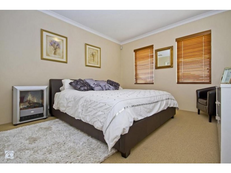 62 Carnegie Parade, Success WA 6164
