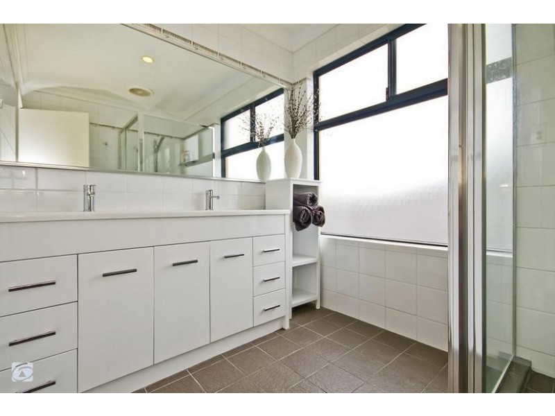 62 Carnegie Parade, Success WA 6164