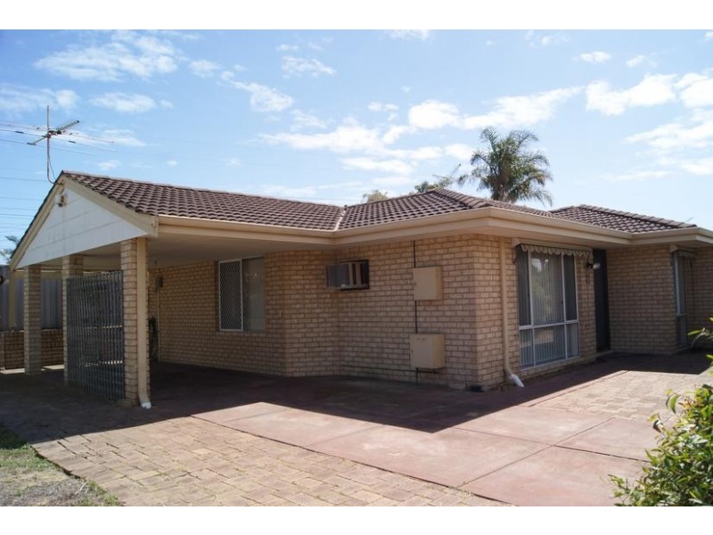 11 Bolderwood Drive, South Lake WA 6164