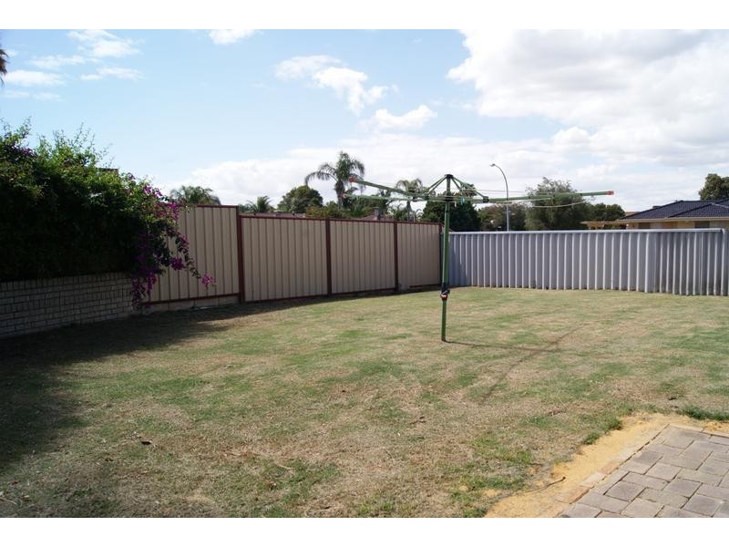 11 Bolderwood Drive, South Lake WA 6164