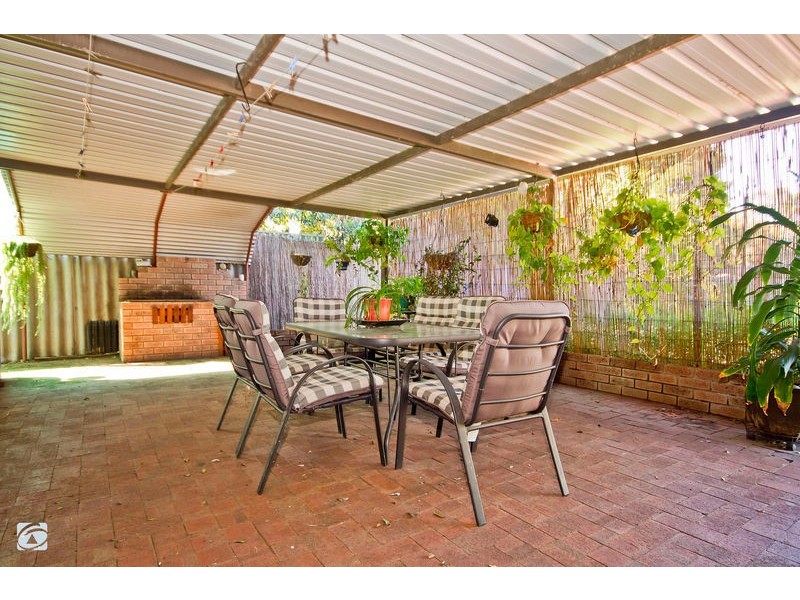 10 Miguel Road, Yangebup WA 6164