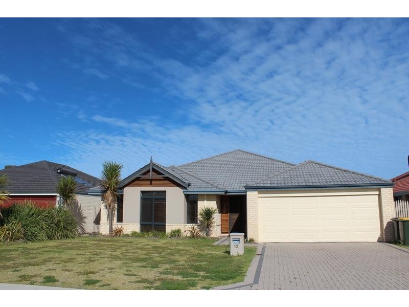 13 Kinglake Way, Aubin Grove WA 6164