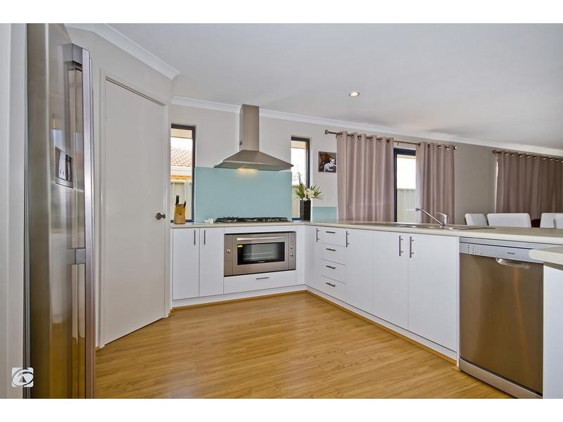 5 Padua Place, Aubin Grove WA 6164