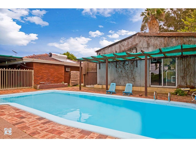 209 Yangebup Road, Yangebup WA 6164