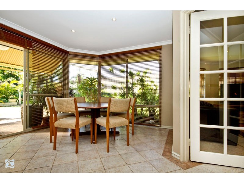 4 MacKaya Court, South Lake WA 6164