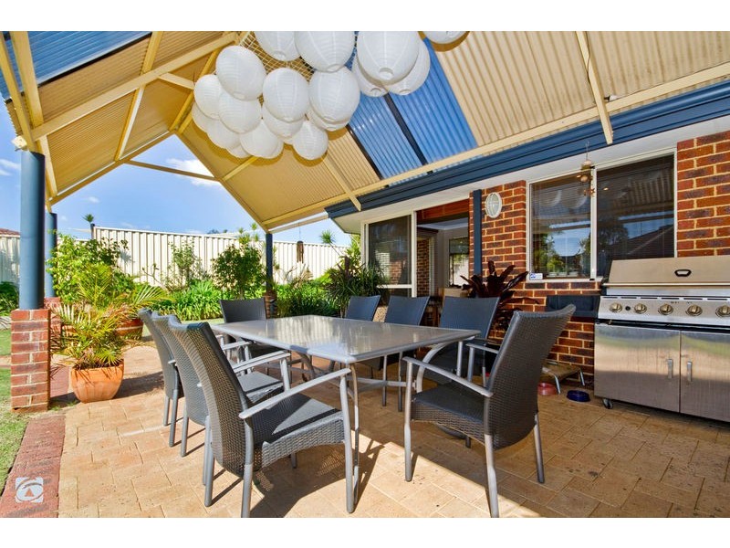 4 MacKaya Court, South Lake WA 6164