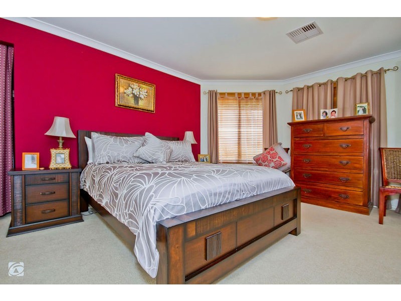 12 Strutt Parkway, Southern River WA 6110