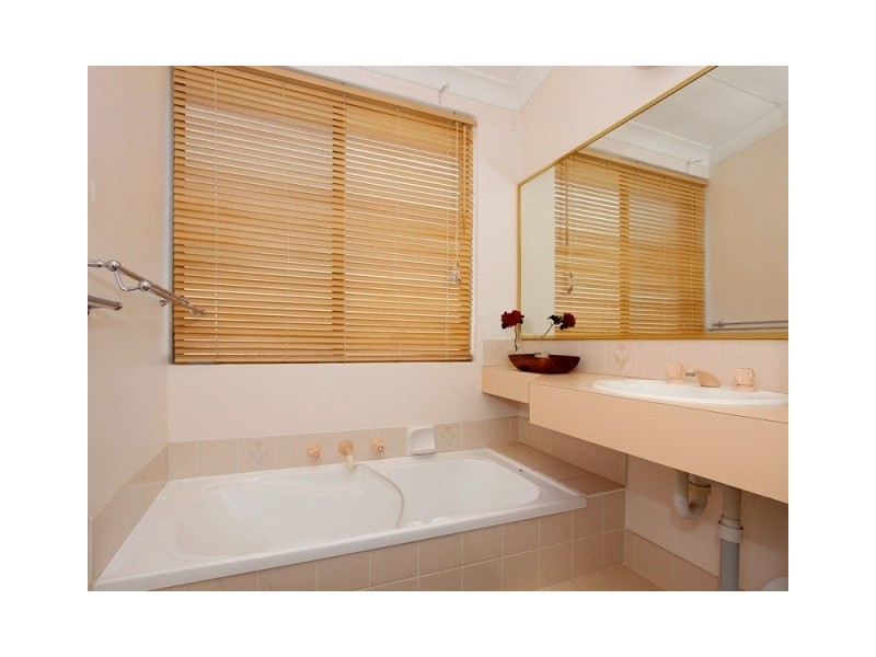 15 Dulverson Place, South Lake WA 6164