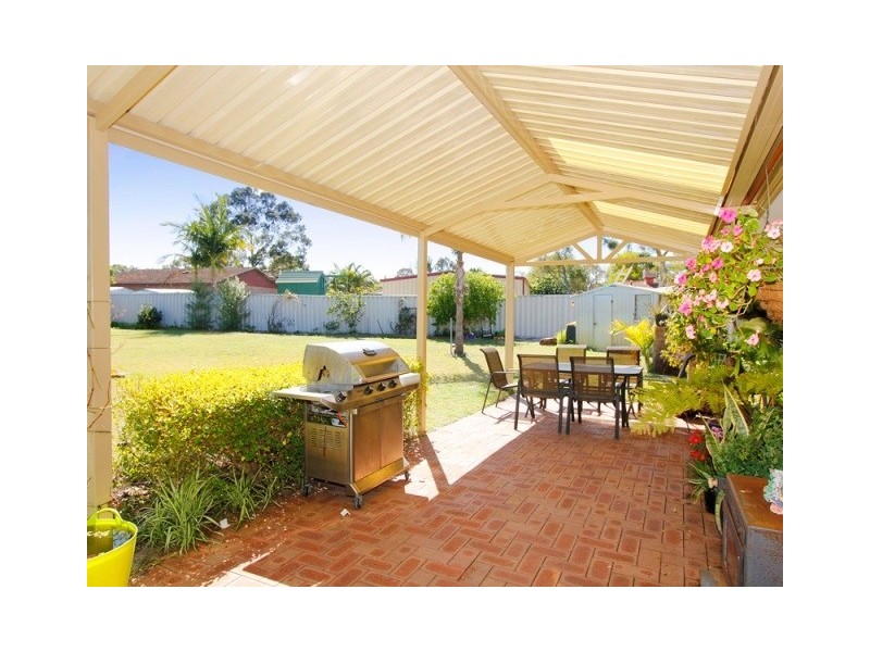 15 Dulverson Place, South Lake WA 6164