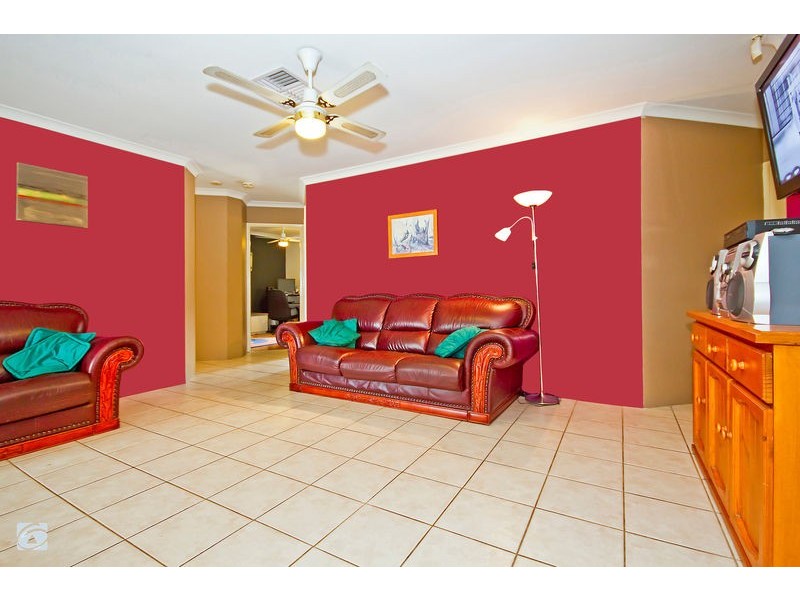 1 Pambula Court, South Lake WA 6164