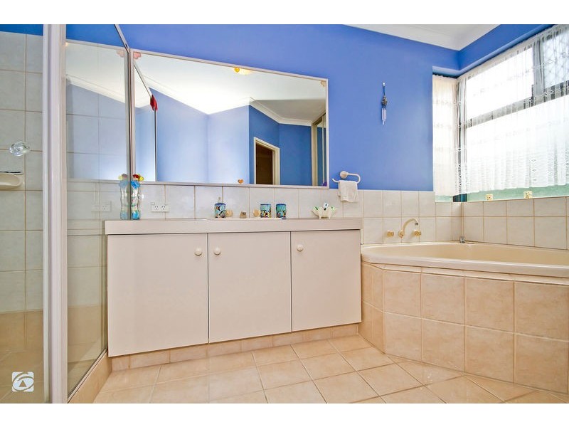 1 Pambula Court, South Lake WA 6164