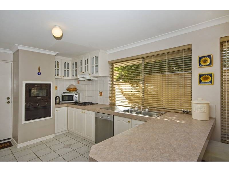 17 Riversdale Pass, Jandakot WA 6164