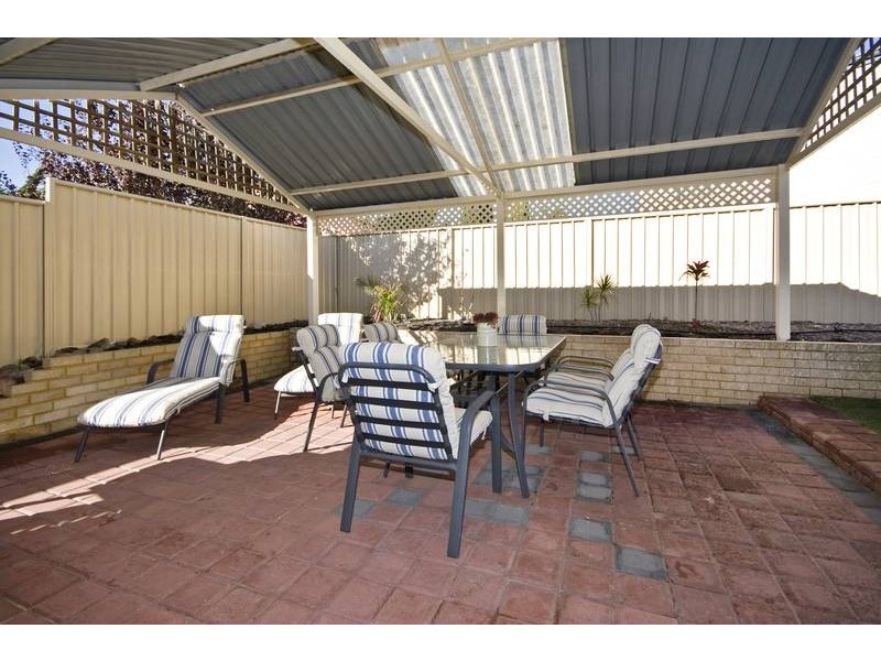 17 Riversdale Pass, Jandakot WA 6164
