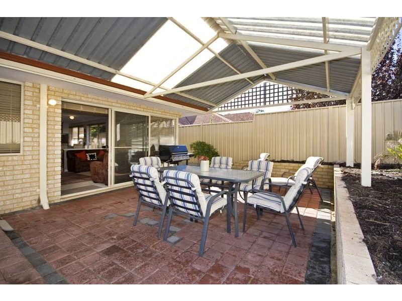 17 Riversdale Pass, Jandakot WA 6164