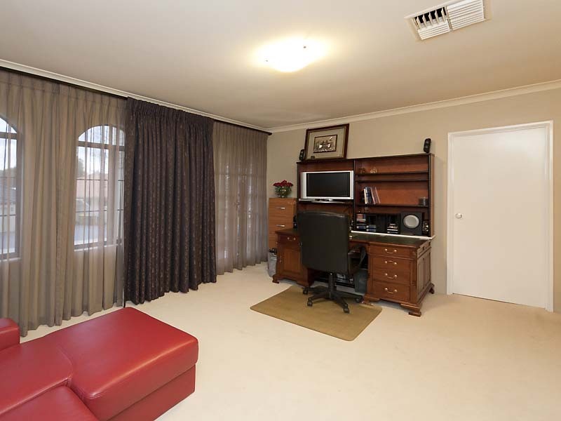 161 Glen Iris Drive, Jandakot WA 6164