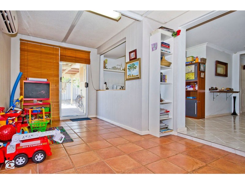 1 Briggs Street, South Lake WA 6164