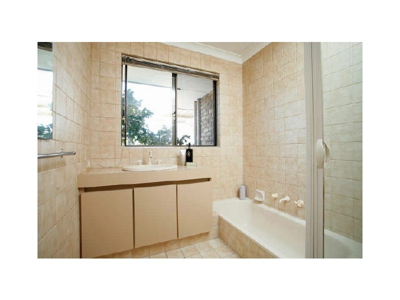 32 Moondarra Circle, South Lake WA 6164