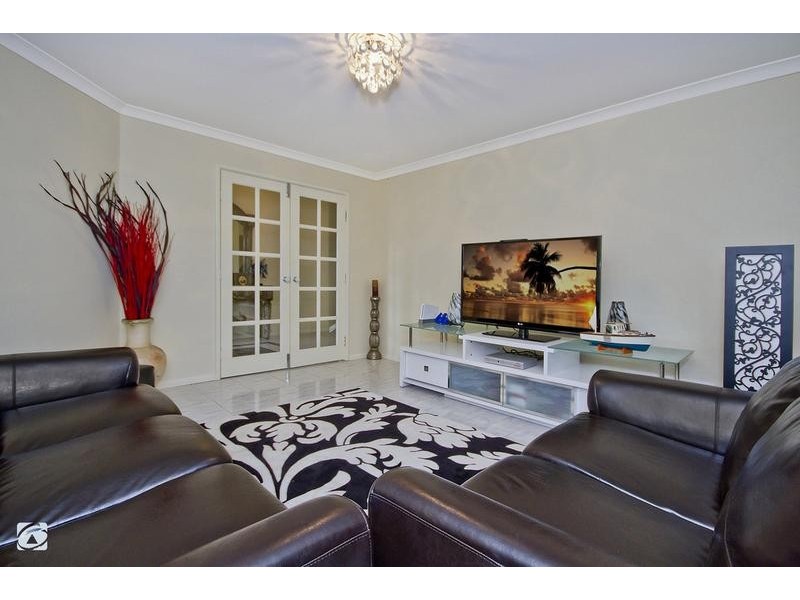 404 Hamilton Road, Munster WA 6166