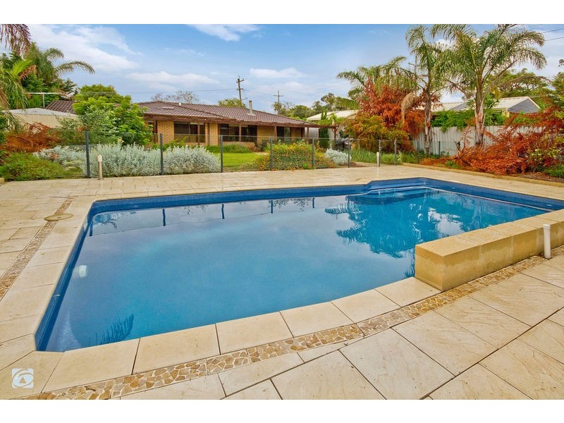 3 Foxall Place, South Lake WA 6164