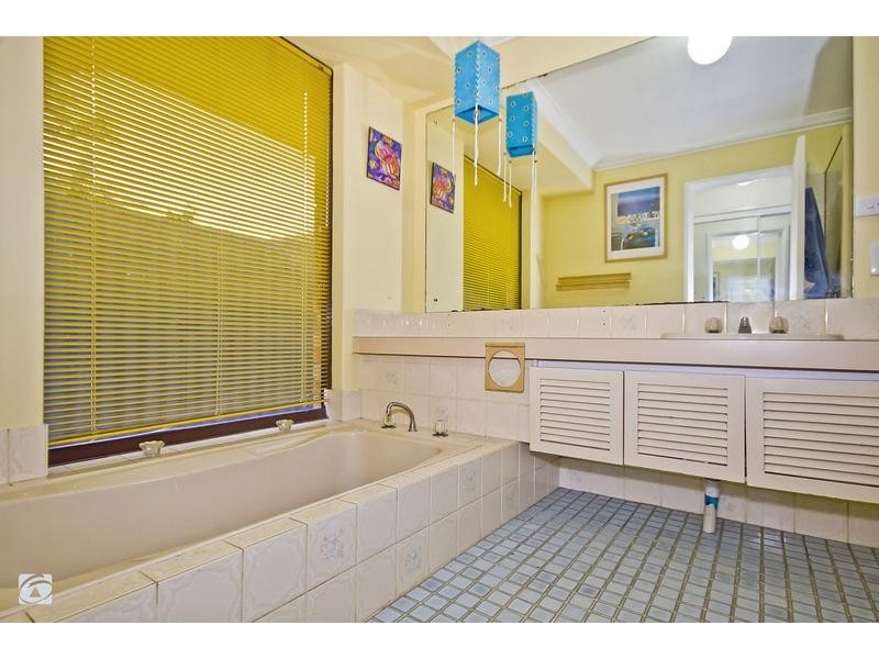 33 Plover Drive, Yangebup WA 6164